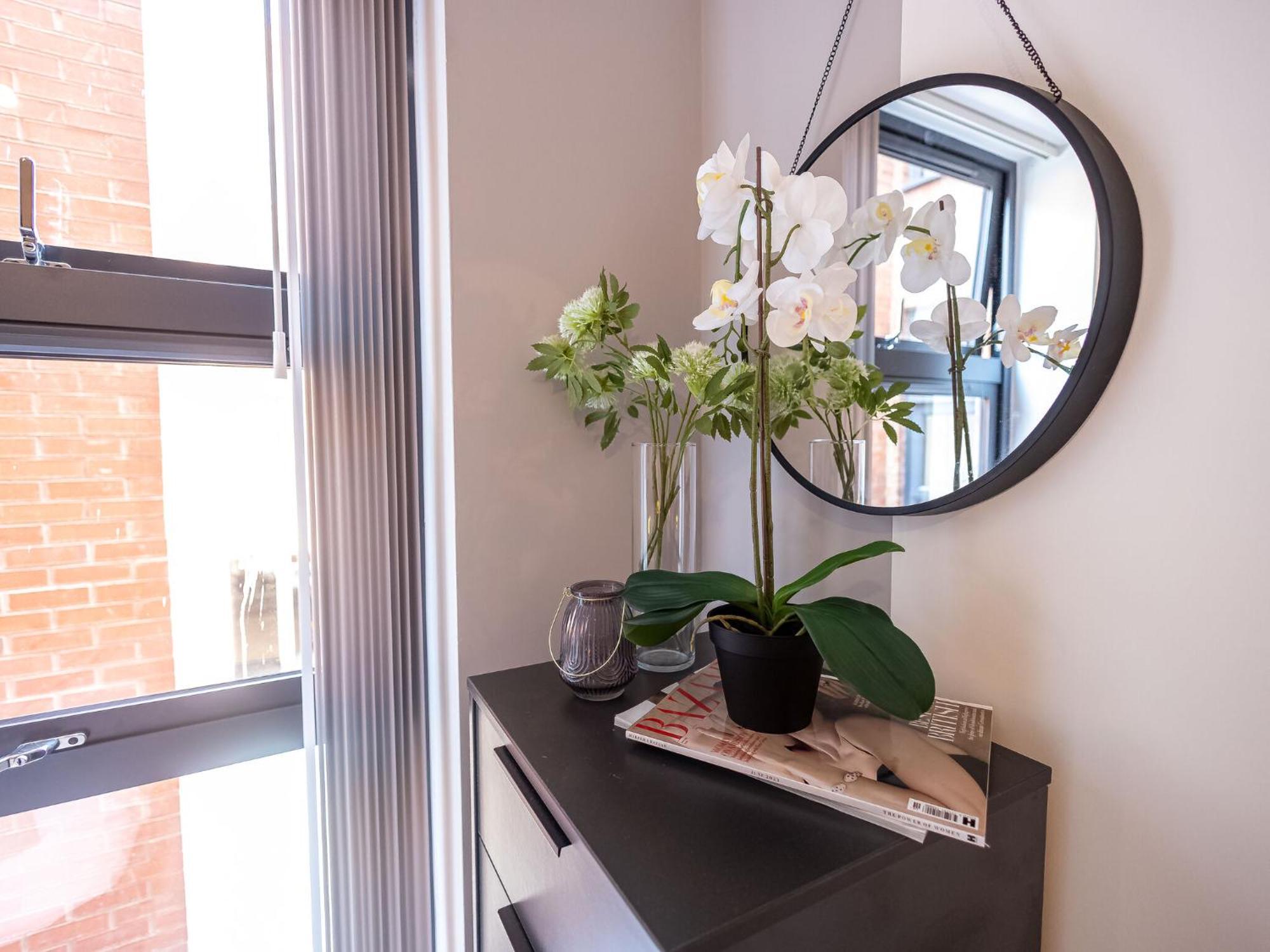Pristine 1 And 2 Bedroom Apartments Near Business District By Belvilla Бирмингем Экстерьер фото